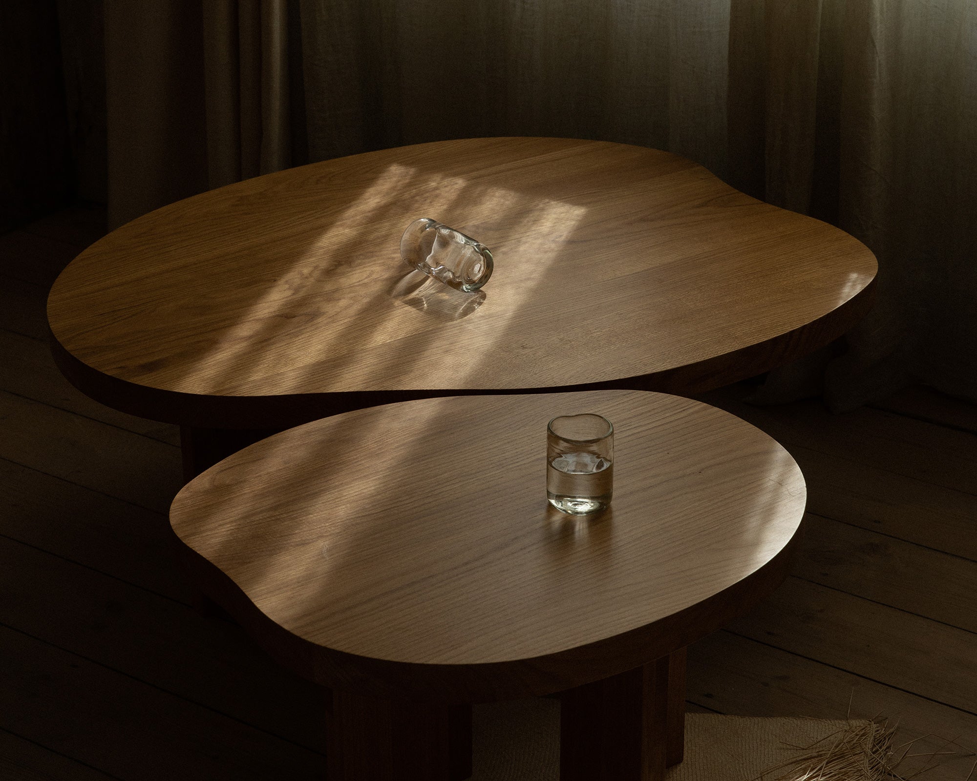 Farmhouse Coffee Table | Natural Oak | Pond