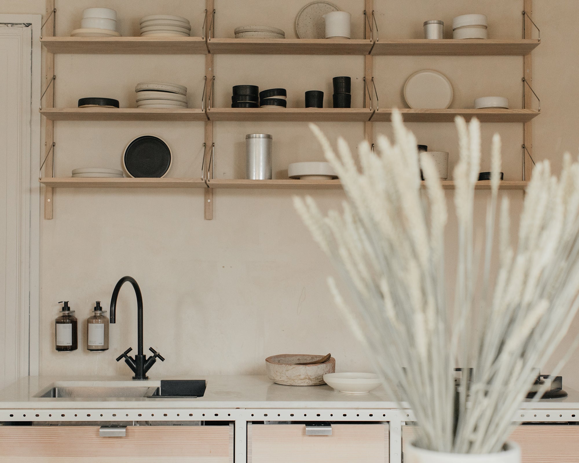 Cabinelm Ceramic Plate Set of Two | Black | Small